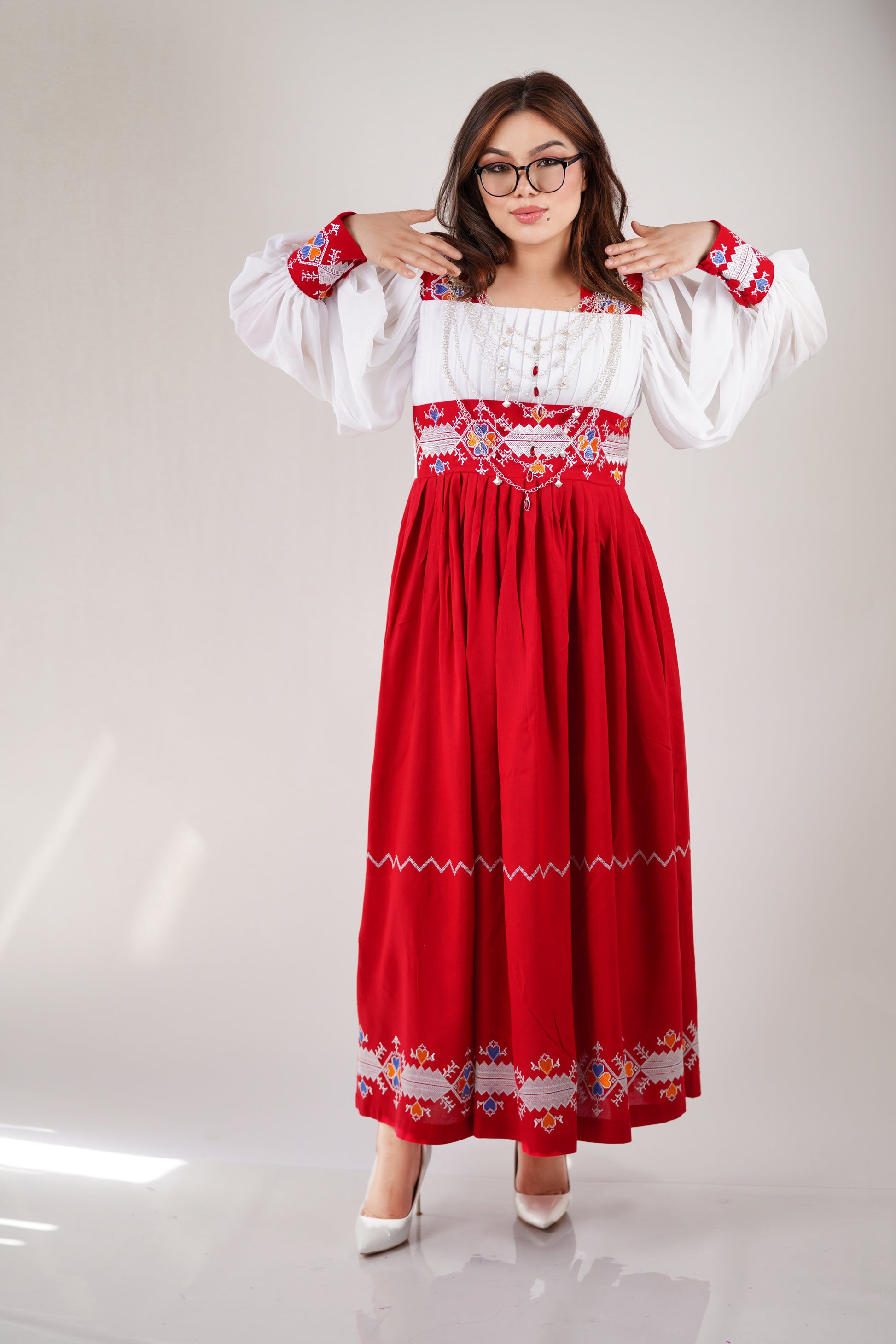 Shall-Elegant White and Red with Embroidered long Skirt W16