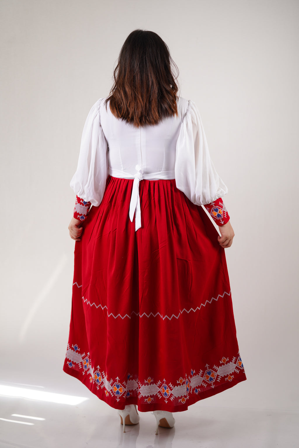 Shall-Elegant White and Red with Embroidered long Skirt W16