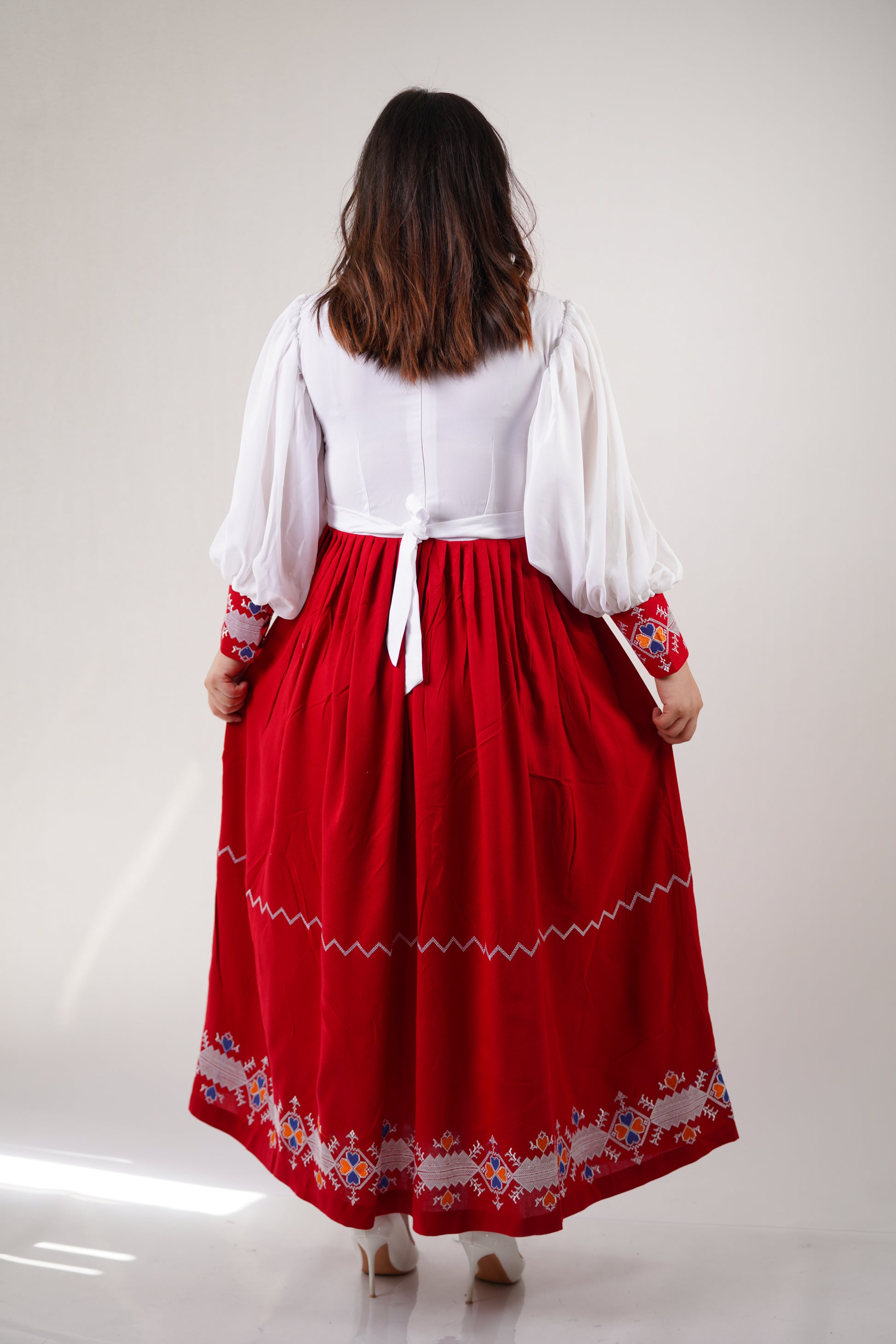 Shall-Elegant White and Red with Embroidered long Skirt W16