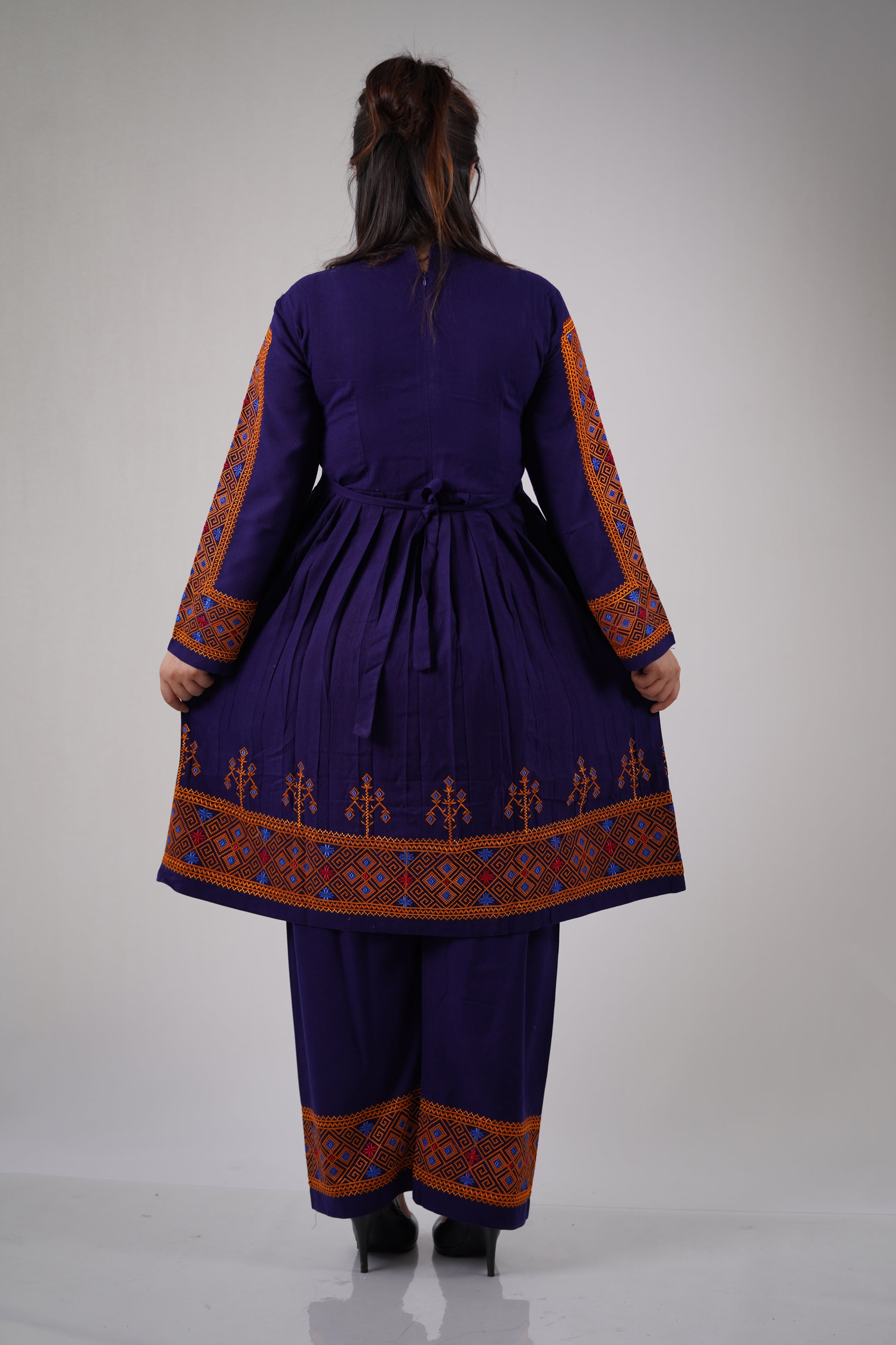 New Stylish Hazaragi embroidered Shawl - W22